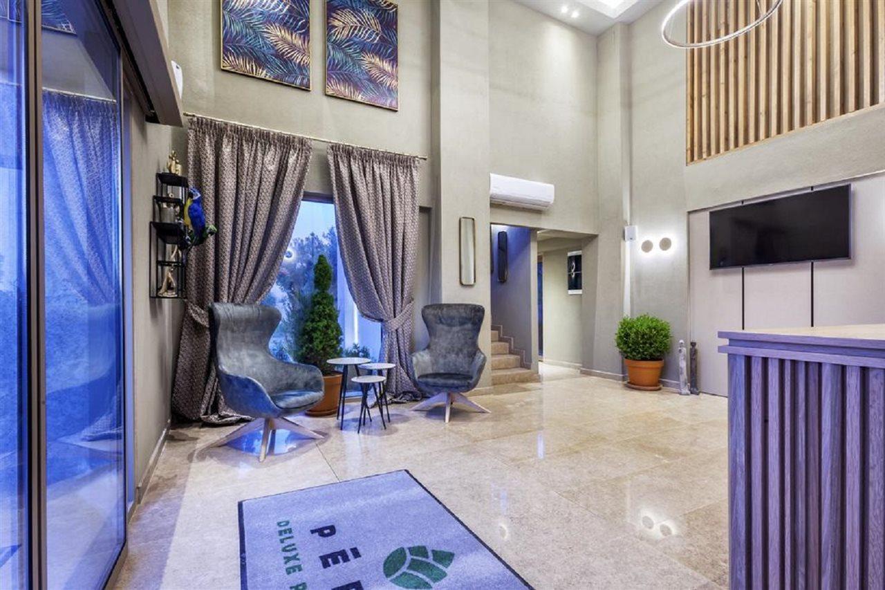 Pefki Deluxe Residences 2*