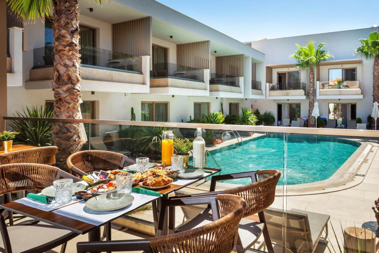 Aparthotel Pefki Deluxe Residences 2*