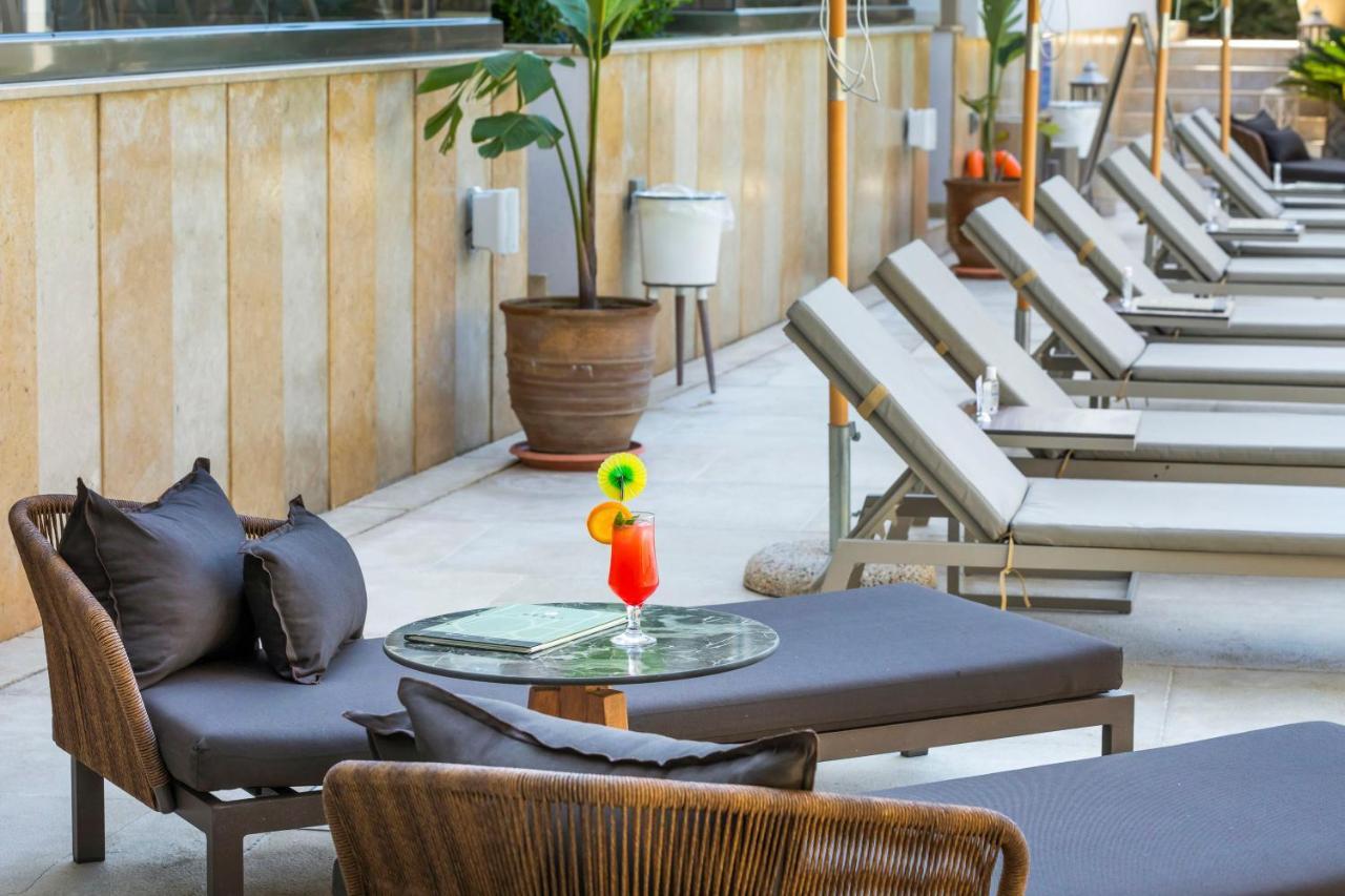 Pefki Deluxe Residences 2*